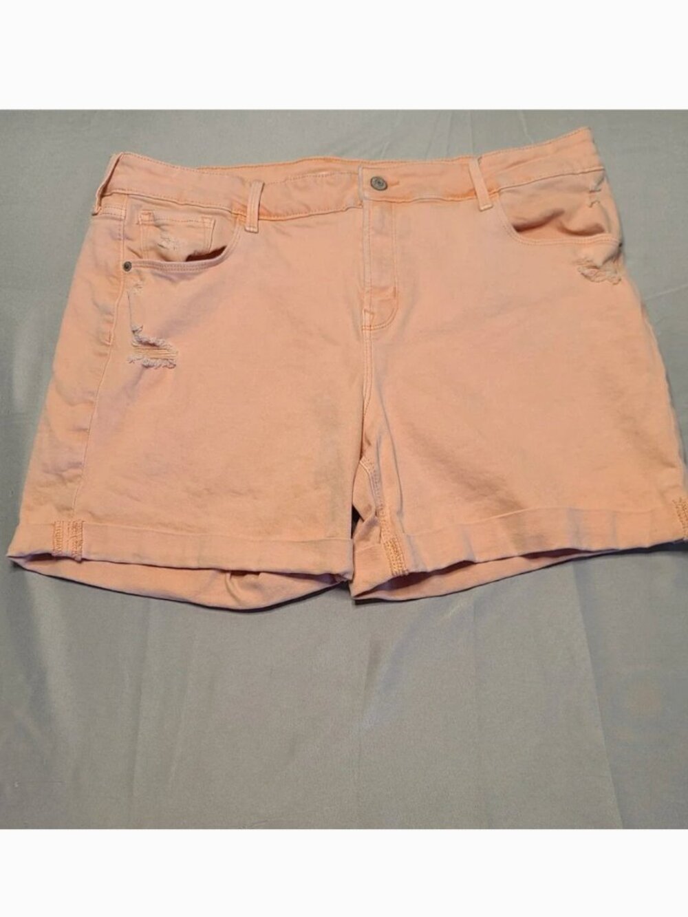 Old Navy Peach Pink Slim Midi Shorts Size 14 Stretch Cuffed Denim